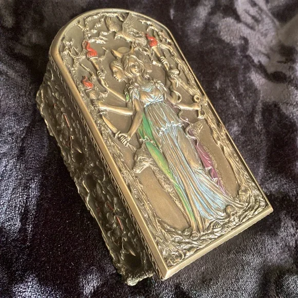 Triple Moon Goddess Witch Wolf Trinket Prayer box container - Picture 9 of 10